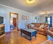 Quiet Family Home - 12 Miles to Pomona State Park!