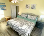 On the Beach w/direct beach access & Ocean Views! Electric Fireplace for winter!