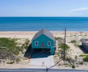 On the Beach w/direct beach access & Ocean Views! Electric Fireplace for winter!