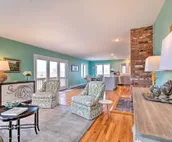 Birder’s Paradise Beachhouse < 2 Miles to Winery!