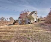 Birder’s Paradise Beachhouse < 2 Miles to Winery!