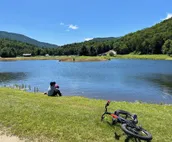 R22 Upscale rustic Bretton Woods condo in unbeatable Ski-In Ski- Outlocation....