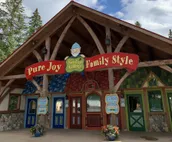 R22 Upscale rustic Bretton Woods condo in unbeatable Ski-In Ski- Outlocation....