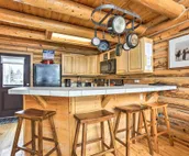 Cozy Mountain Condo Across From Snow King Ski Mtn!