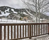 Cozy Mountain Condo Across From Snow King Ski Mtn!