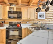 Cozy Mountain Condo Across From Snow King Ski Mtn!