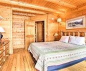 Jackson Condo w/ Fireplace < Half Mi to Snow King!