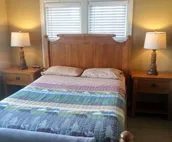 The Lodge: Five blocks from Old Town and close to Intrust Arena