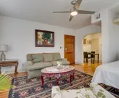 [CLR 15] Bright OKC Midtown Studio - Coolest neighrhood, Apartment, ONE mile ...