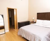 Top Floor Loft! 4 Bedrooms and 2,000 sq ft