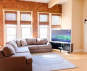 Top Floor Loft! 4 Bedrooms and 2,000 sq ft