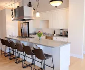 Top Floor Loft! 4 Bedrooms and 2,000 sq ft
