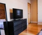 Top Floor Loft! 4 Bedrooms and 2,000 sq ft