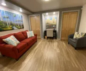 Beautiful Nottingham House: Secluded but Close to Town