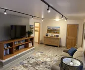 Beautiful Nottingham House: Secluded but Close to Town