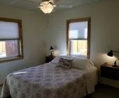Newer Cozy Cabin; Private & Minutes to Downtown Cody!