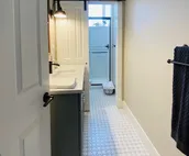 Spacious 3BD Loft in Heart of Downtown Lawrence. Licensed STR with parking.