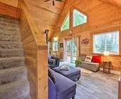 Blind Bear Lodge ~ 1 Mile to Kenai River Fishing!