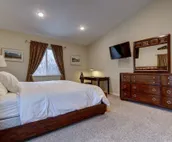 4 Master Suites in the Heart of Alaska...Abby's Place.....