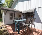 3 bedroom cottage less than a 5-minute walk to downtown Nashville