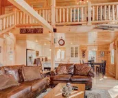 OE Beautiful modern log home on 17 acres, private, views, fire pit, Ping Pong...