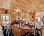 OE Beautiful modern log home on 17 acres, private, views, fire pit, Ping Pong...