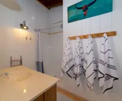 Burton Bass Lodge - Rare, renovated family retreat in Murray Cove, Lake Burton