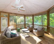 Burton Bass Lodge - Rare, renovated family retreat in Murray Cove, Lake Burton