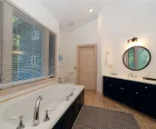 Burton Bass Lodge - Rare, renovated family retreat in Murray Cove, Lake Burton
