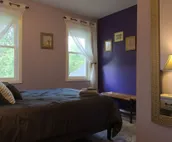 Huge Home and Yard Perfect For Groups & Families!