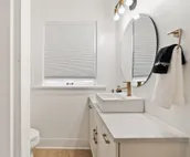 Chic Carriage House • Stylish Large Guest House in Hip Hillsboro Village