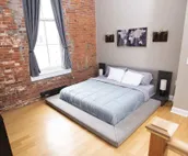 7 Beds off Georgia Street Near Convention Center