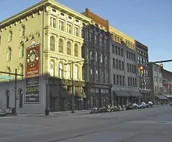 7 Beds off Georgia Street Near Convention Center