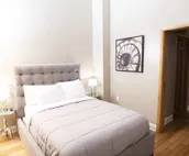 7 Beds off Georgia Street Near Convention Center