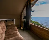 Waterfront Cabin, Central Kenai - Alaskan Sunset Cabins: The 'Foraker'