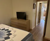ADULTS 25 or older ONLY Creekside Vacation Rental Suite 3, Historic Downtown