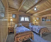 Cozy WY Home: Rivers, Lakes, Mountains, Wildlife