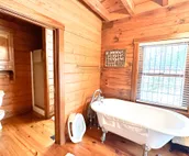 Lakeside Log Cabin
Wedding Venue • Hunting • Fishing