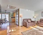 Comfy Neighborhood Home - Walk to Canyon Lake Park