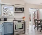 Beautiful 2bedrooms Townhome near KU and downtown