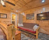 Broken Bow Bungalow - Relaxed Retreat with Deck!