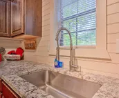 Broken Bow Bungalow - Relaxed Retreat with Deck!