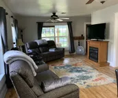 Clean, Cozy, Hottub, pool