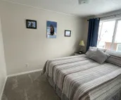 Walk to Downtown, near the river, central location
