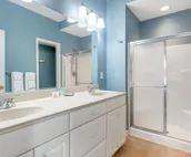 Bear Trap Dunes townhouse w/ gym, free WiFi, basketball court, and tennis court