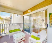 Sea Colony condo with beach access, water views, shared pool & tennis