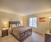 Indy Condo w/ Office < 3 Mi to Broad Ripple!