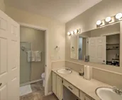 Indy Condo w/ Office < 3 Mi to Broad Ripple!