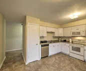 Indy Condo w/ Office < 3 Mi to Broad Ripple!