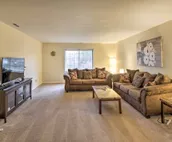 Indy Condo w/ Office < 3 Mi to Broad Ripple!